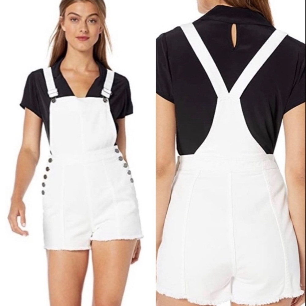 Cupcakes and Cashmere Carisma White Short Overalls Size 2‎